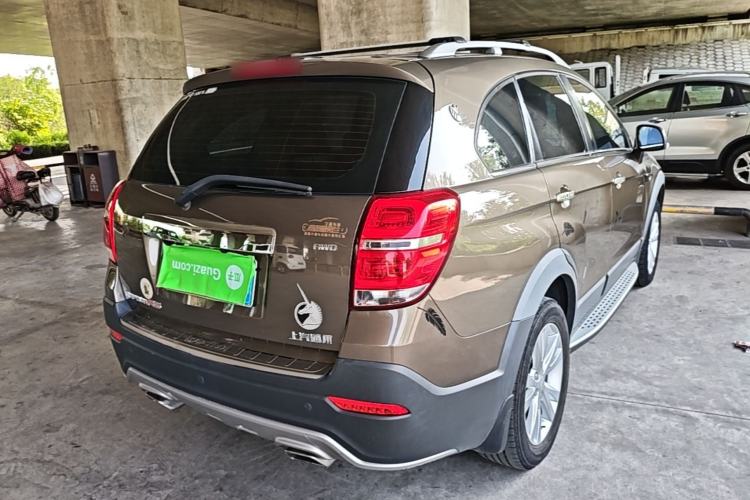 Used Chevrolet Captiva 2015 2.4L 4x4 Flagship Edition 7-Seater Rear Right 45 Deg
