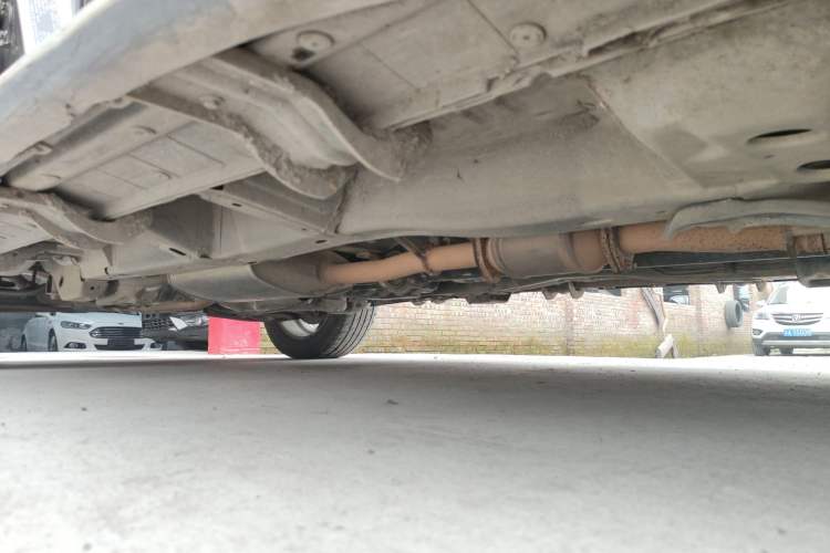 Used Chevrolet Captiva 2015 2.4L 4x4 Flagship Edition 7-Seater Right Side Sill