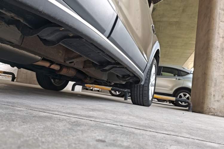 Used Chevrolet Captiva 2015 2.4L 4x4 Flagship Edition 7-Seater Right Side Sill
