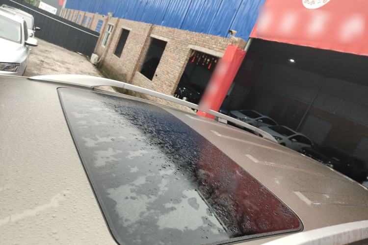 Used Chevrolet Captiva 2015 2.4L 4x4 Flagship Edition 7-Seater Roof