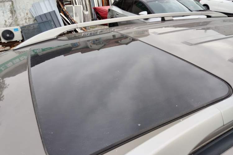 Used Chevrolet Captiva 2015 2.4L 4x4 Flagship Edition 7-Seater Roof
