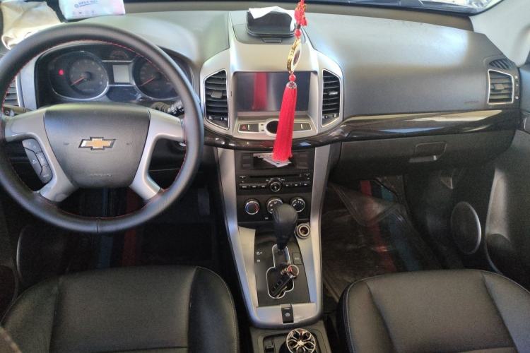 Used Chevrolet Captiva 2015 2.4L Two-Wheel Drive Urban Version 7 Seats Center Console
