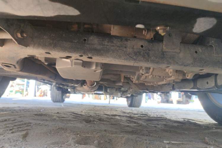 Used Chevrolet Captiva 2015 2.4L Two-Wheel Drive Urban Version 7 Seats Chassis Front