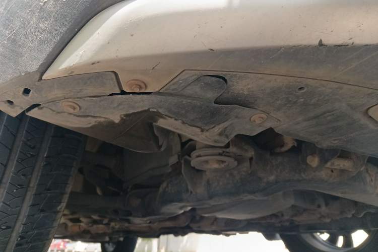 Used Chevrolet Captiva 2015 2.4L 4x4 Flagship Edition 7-Seater Chassis Front Right