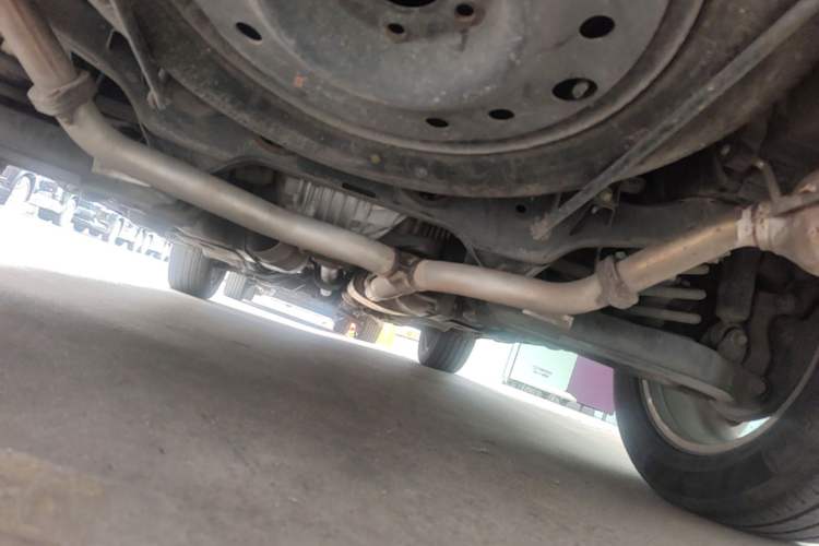 Used Chevrolet Captiva 2015 2.4L 4x4 Flagship Edition 7-Seater Chassis Rear
