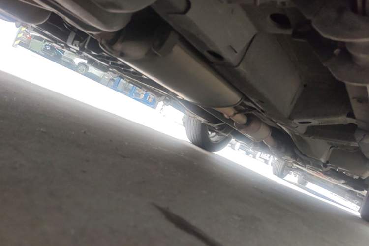 Used Chevrolet Captiva 2015 2.4L 4x4 Flagship Edition 7-Seater Chassis Rear Right