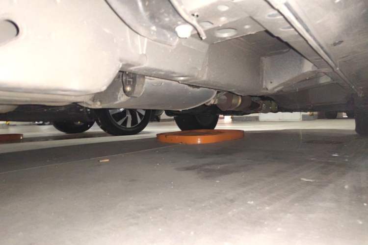 Used Chevrolet Captiva 2015 2.4L Two-Wheel Drive Urban Version 5 Seats Chassis Rear Right
