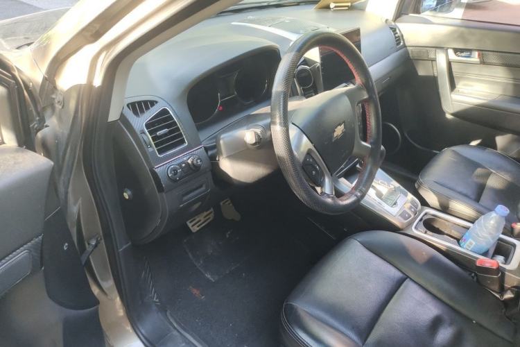 Used Chevrolet Captiva 2015 2.4L 4x4 Flagship Edition 7-Seater Driver Seat
