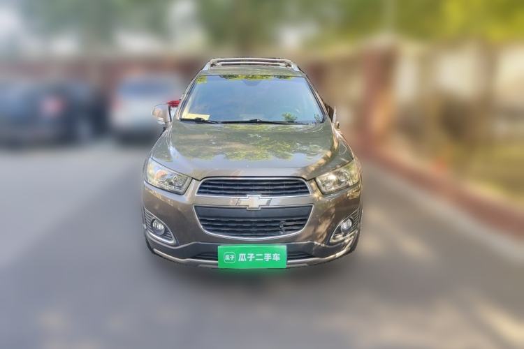 Used Chevrolet Captiva 2015 2.4L 4x4 Flagship Edition 7-Seater Front