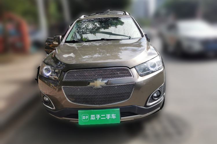 Used Chevrolet Captiva 2015 2.4L 4x4 Flagship Edition 7-Seater Front