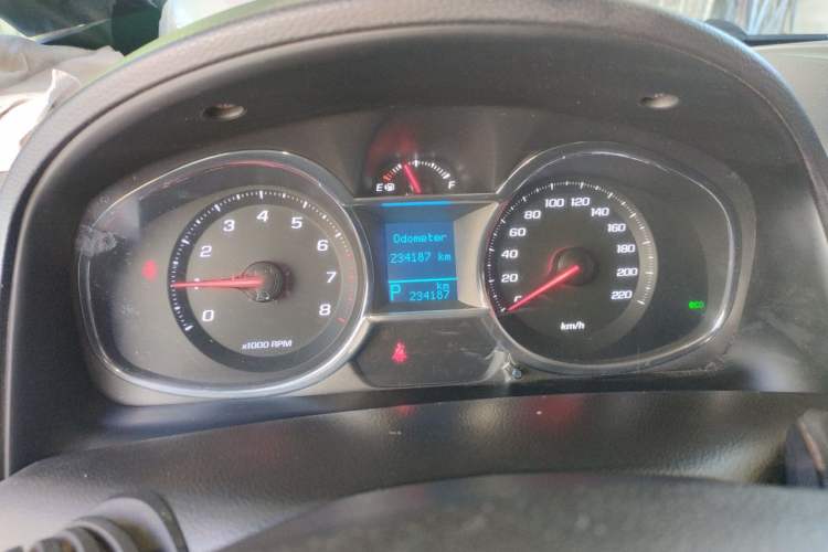 Used Chevrolet Captiva 2015 2.4L Two-Wheel Drive Urban Version 7 Seats Instrument Cluster