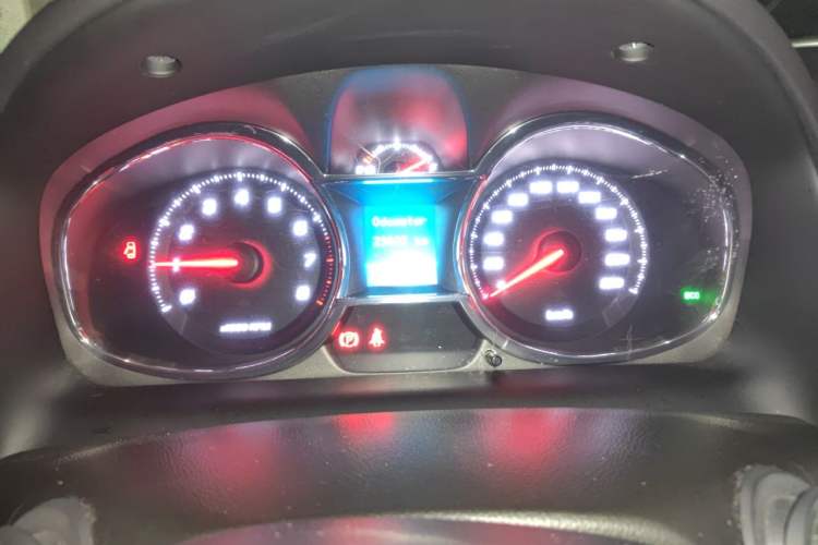 Used Chevrolet Captiva 2015 2.4L Two-Wheel Drive Urban Version 5 Seats Instrument Cluster