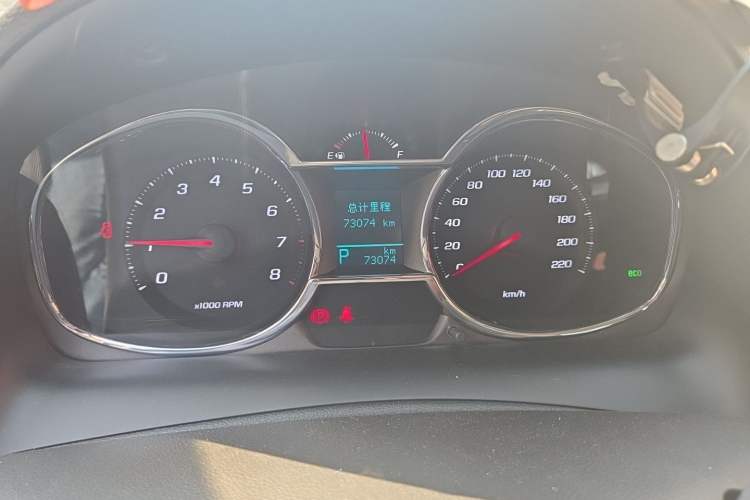 Used Chevrolet Captiva 2015 2.4L 4x4 Flagship Edition 7-Seater Instrument Cluster
