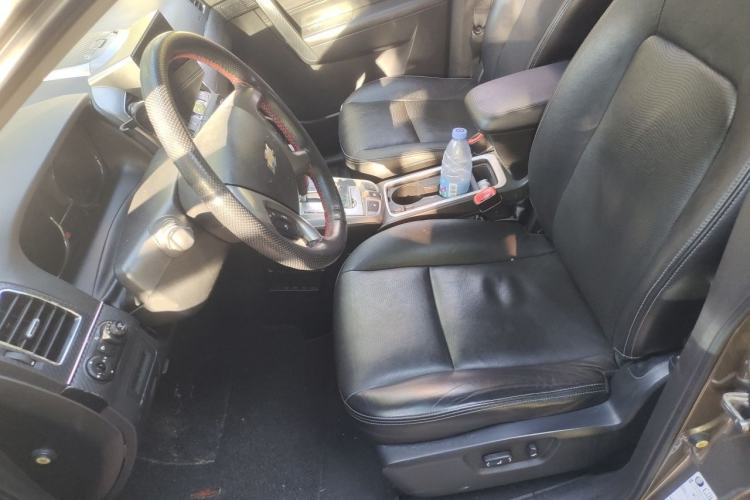 Used Chevrolet Captiva 2015 2.4L 4x4 Flagship Edition 7-Seater Left Front Seat