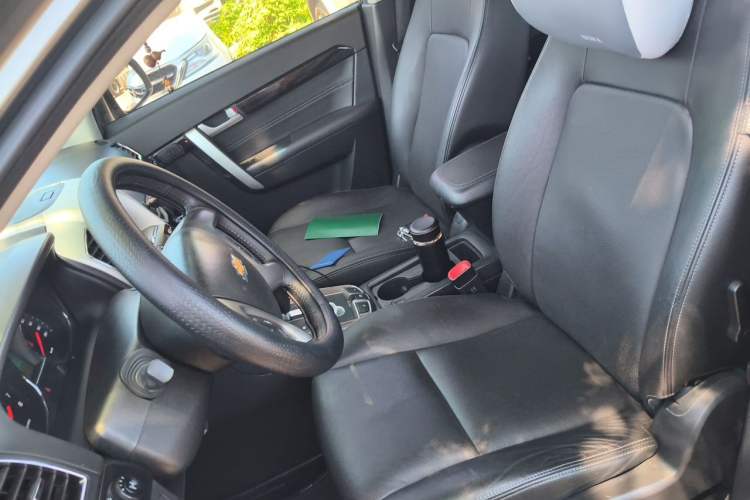 Used Chevrolet Captiva 2015 2.4L 4x4 Flagship Edition 7-Seater Left Front Seat