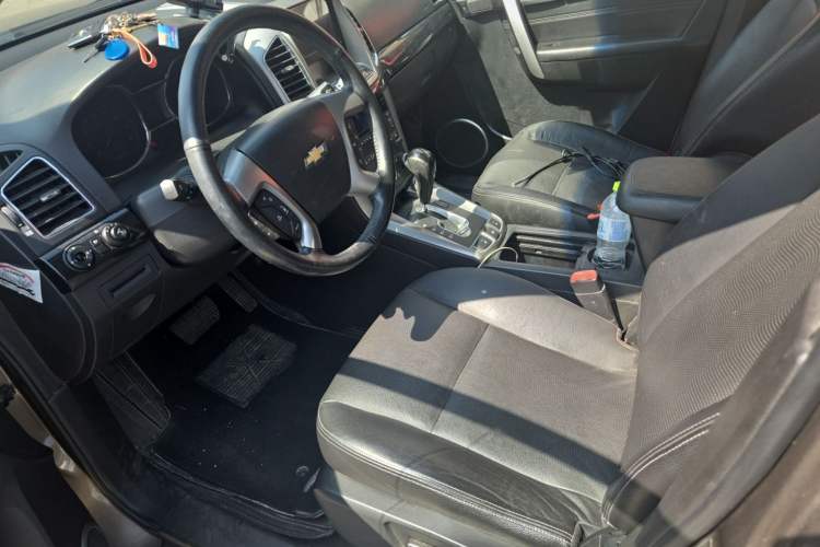 Used Chevrolet Captiva 2015 2.4L 4x4 Flagship Edition 7-Seater Left Front Seat