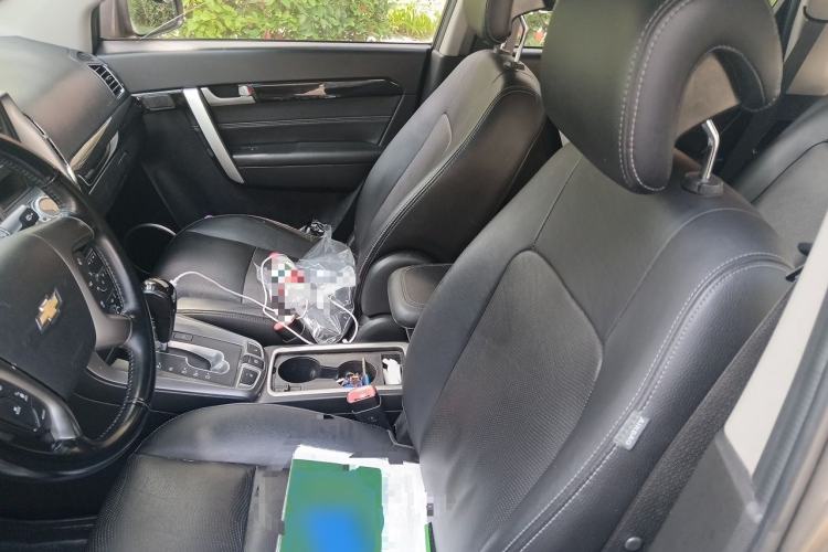 Used Chevrolet Captiva 2015 2.4L 4x4 Flagship Edition 7-Seater Left Front Seat