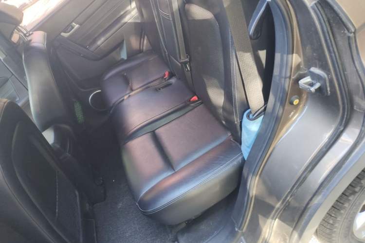 Used Chevrolet Captiva 2015 2.4L 4x4 Flagship Edition 7-Seater Left Rear Seat