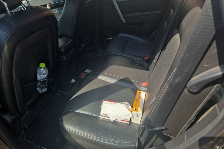 Used Chevrolet Captiva 2015 2.4L 4x4 Flagship Edition 7-Seater Left Rear Seat