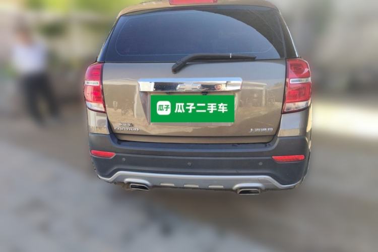 Used Chevrolet Captiva 2015 2.4L Two-Wheel Drive Urban Version 7 Seats Rear