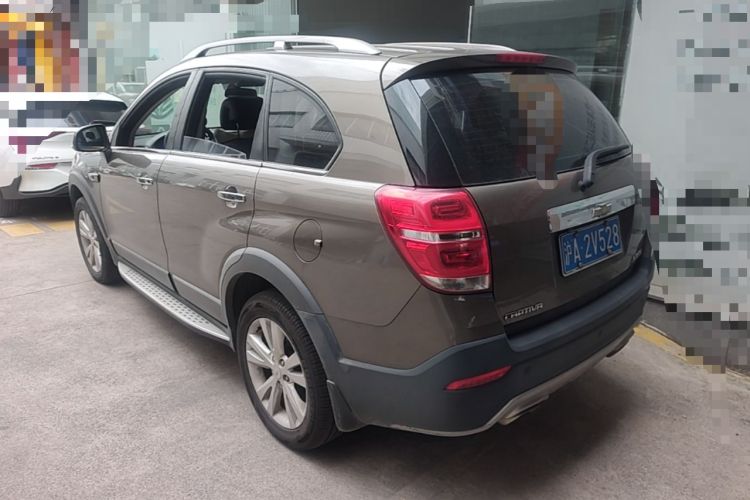 Used Chevrolet Captiva 2015 2.4L 4x4 Flagship Edition 7-Seater Rear Left 45 Deg