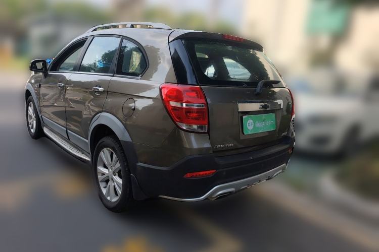 Used Chevrolet Captiva 2015 2.4L 4x4 Flagship Edition 7-Seater Rear Left 45 Deg