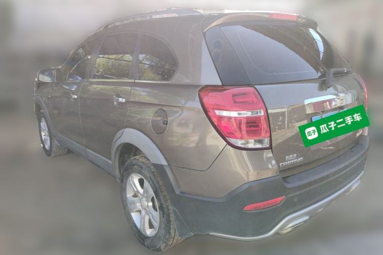 Used Chevrolet Captiva 2015 2.4L Two-Wheel Drive Urban Version 7 Seats Rear Left 45 Deg