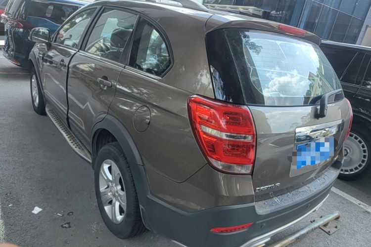 Used Chevrolet Captiva 2015 2.4L Two-Wheel Drive Urban Version 5 Seats Rear Left 45 Deg