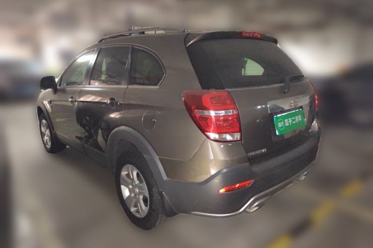 Used Chevrolet Captiva 2015 2.4L Two-Wheel Drive Urban Version 5 Seats Rear Left 45 Deg