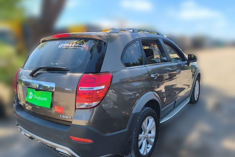 Used Chevrolet Captiva 2015 2.4L 4x4 Flagship Edition 7-Seater Rear Right 45 Deg