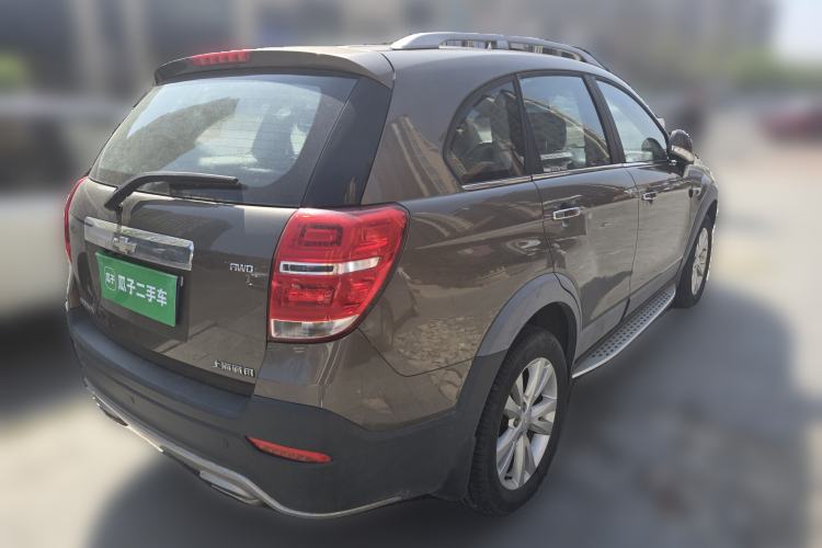 Used Chevrolet Captiva 2015 2.4L 4x4 Flagship Edition 7-Seater Rear Right 45 Deg