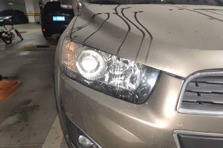 Used Chevrolet Captiva 2015 2.4L Two-Wheel Drive Urban Version 5 Seats Right Front Headlight