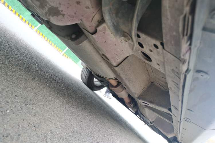 Used Chevrolet Captiva 2015 2.4L Two-Wheel Drive Urban Version 7 Seats Chassis Rear Right