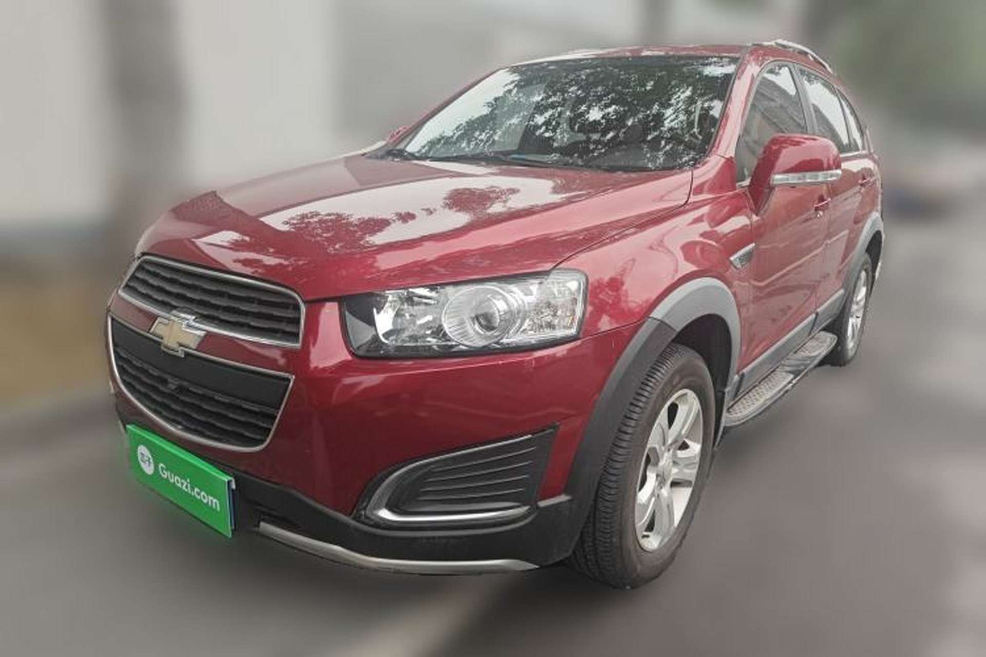 Used Chevrolet Captiva 2015 2.4L Two-Wheel Drive Urban Version 5 Seats Front Left 45 Deg