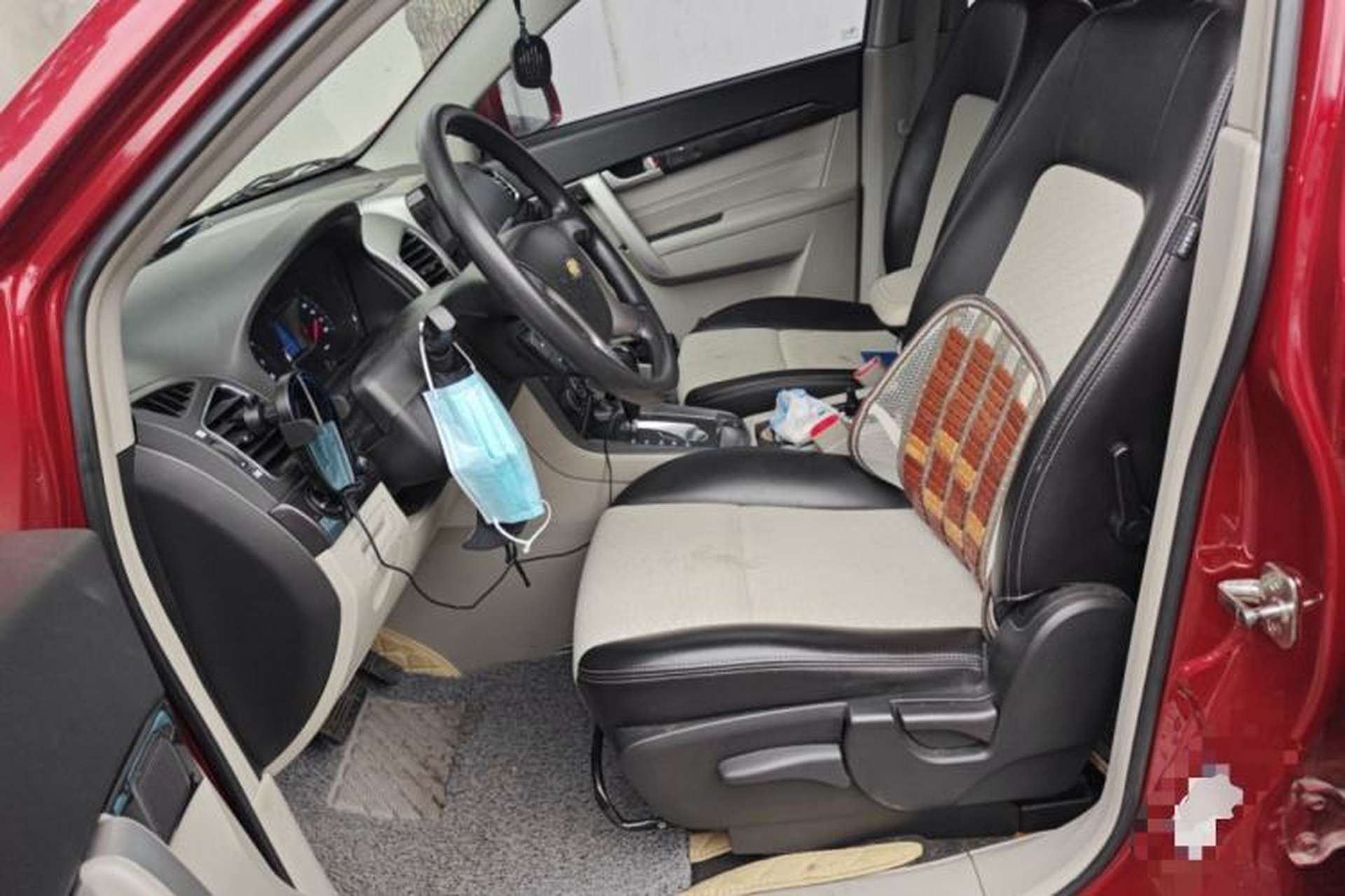 Used Chevrolet Captiva 2015 2.4L Two-Wheel Drive Urban Version 5 Seats Left Front Seat