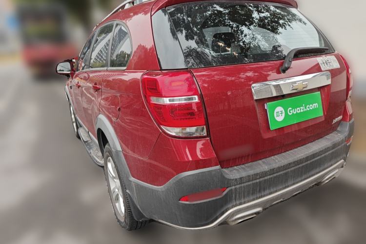 Used Chevrolet Captiva 2015 2.4L Two-Wheel Drive Urban Version 5 Seats Rear Left 45 Deg