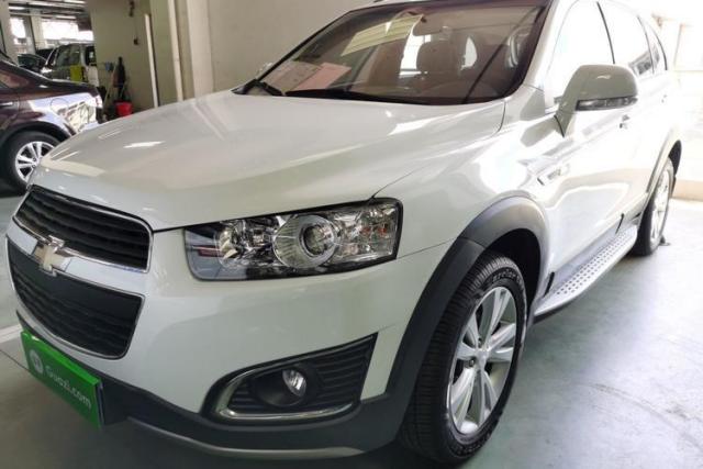 Used Chevrolet Captiva 2015 2.4L 4x4 Flagship Edition 7-Seater