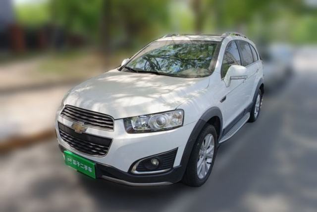 Used Chevrolet Captiva 2015 2.4L 4x4 Flagship Edition 7-Seater