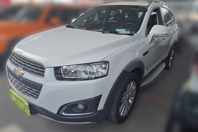 Used Chevrolet Captiva 2015 2.4L 4x4 Flagship Edition 7-Seater