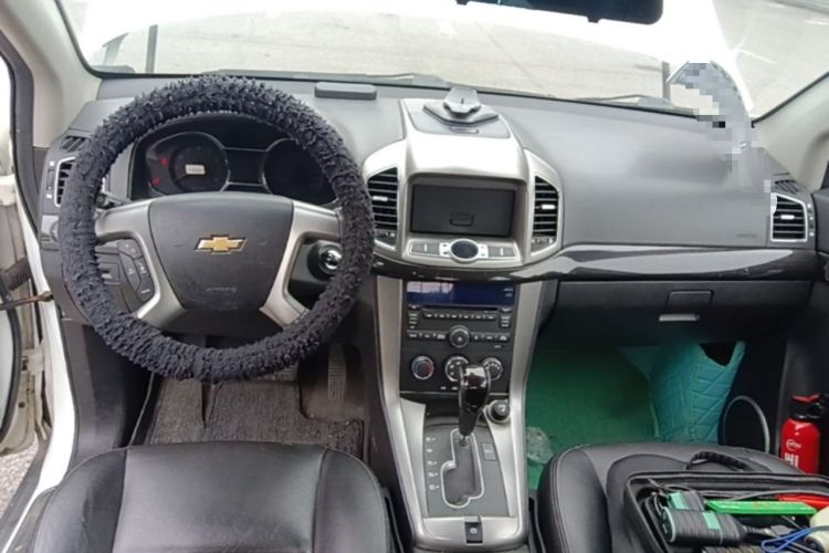 Used Chevrolet Captiva 2015 2.4L Two-Wheel Drive Urban Version 7 Seats Center Console