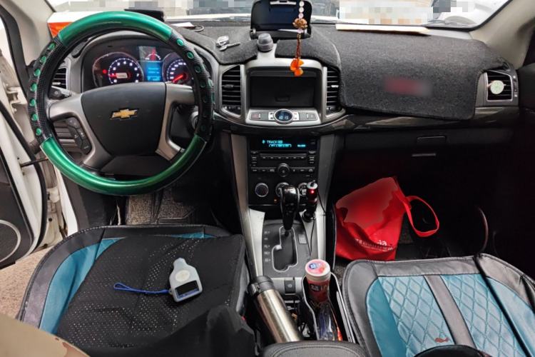 Used Chevrolet Captiva 2015 2.4L Two-Wheel Drive Urban Version 7 Seats Center Console