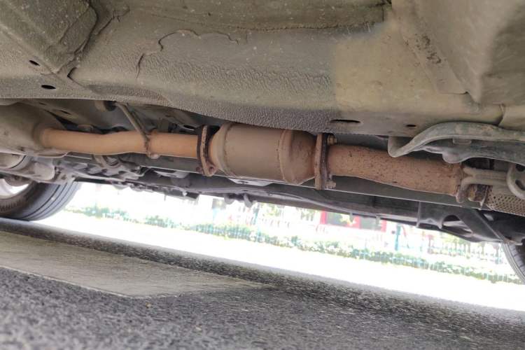 Used Chevrolet Captiva 2015 2.4L 4x4 Flagship Edition 7-Seater Chassis Front Right