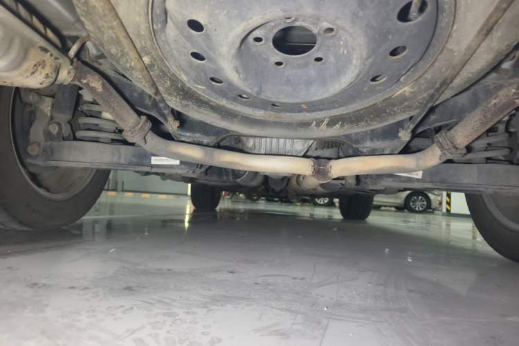 Used Chevrolet Captiva 2015 2.4L 4x4 Flagship Edition 7-Seater Chassis Rear