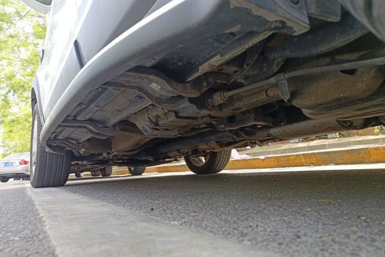Used Chevrolet Captiva 2015 2.4L 4x4 Flagship Edition 7-Seater Chassis Rear Left