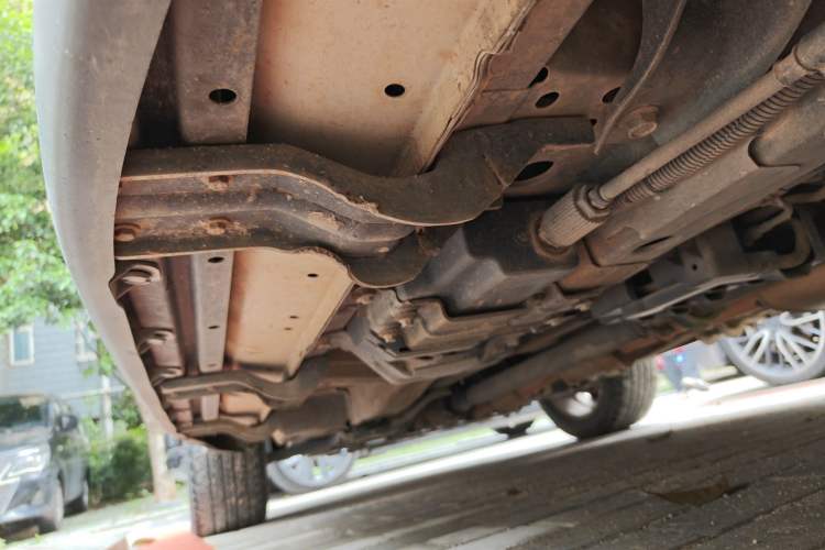 Used Chevrolet Captiva 2015 2.4L 4x4 Flagship Edition 7-Seater Chassis Rear Left