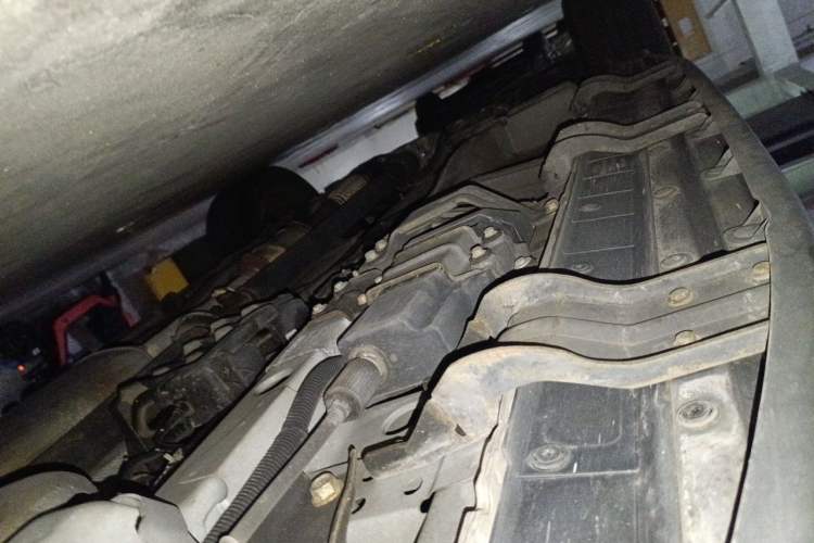 Used Chevrolet Captiva 2015 2.4L 4x4 Flagship Edition 7-Seater Chassis Rear Left