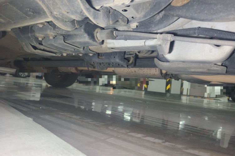 Used Chevrolet Captiva 2015 2.4L 4x4 Flagship Edition 7-Seater Chassis Rear Left
