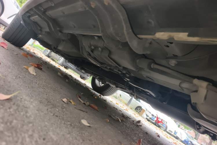 Used Chevrolet Captiva 2015 2.4L 4x4 Flagship Edition 7-Seater Chassis Rear Left