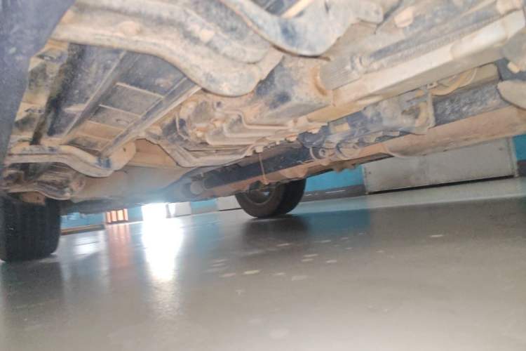 Used Chevrolet Captiva 2015 2.4L 4x4 Flagship Edition 7-Seater Chassis Rear Left