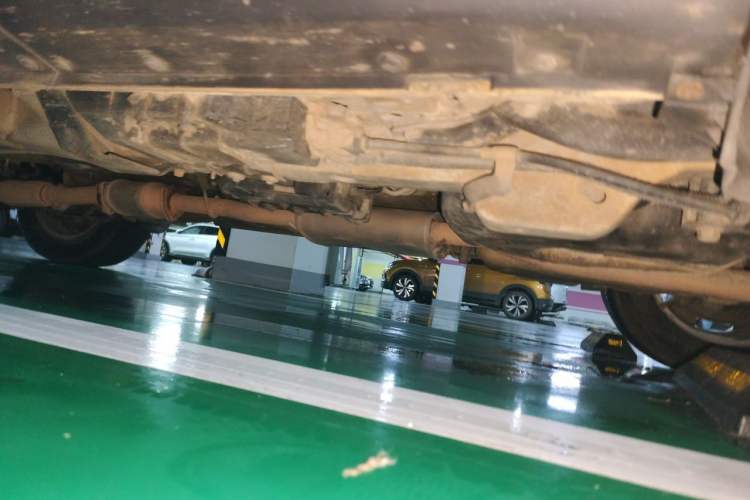 Used Chevrolet Captiva 2015 2.4L Two-Wheel Drive Urban Version 5 Seats Chassis Rear Left